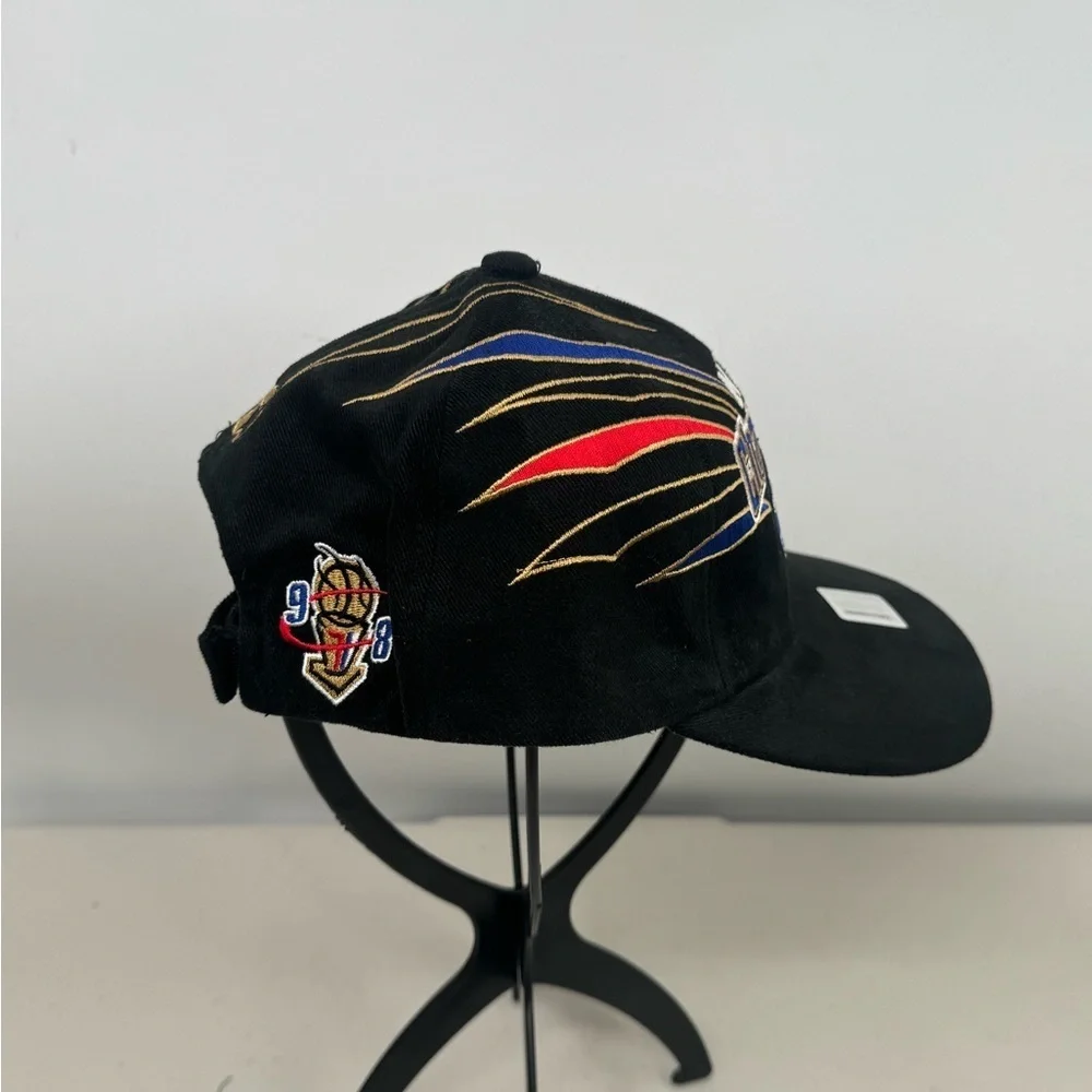 Vintage Starters Chicago Bulls 6 Time NBA Champions Black Adjustable Hat NWT